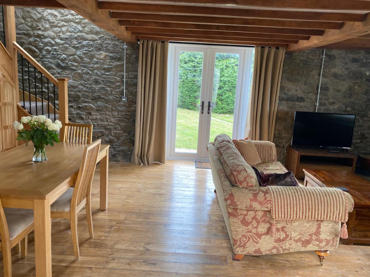 Pippin Lodge Llanwrda Extérieur photo